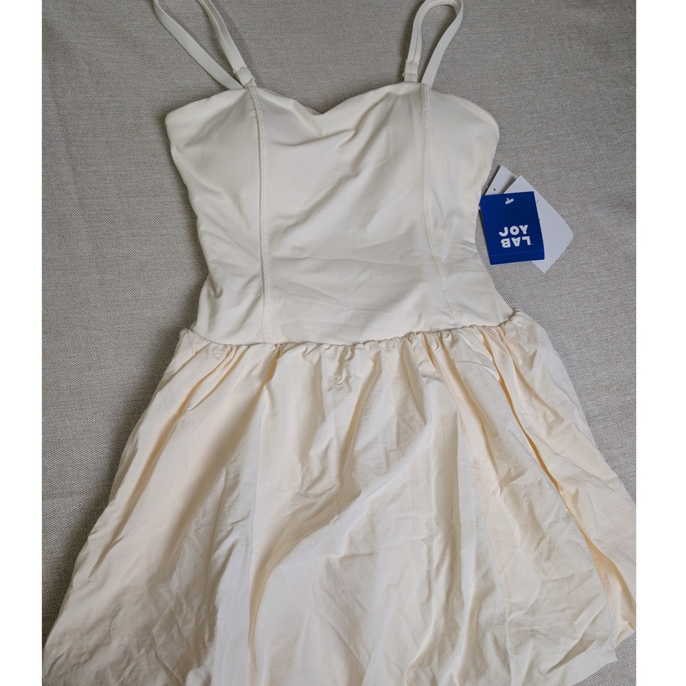 JoyLab Active Dress Womens Small Cream NWT Bubble Hem Bodice Cami Athletic Mini - Picture 2 of 5